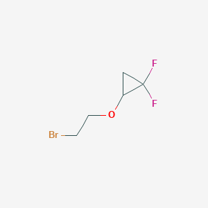 molecular formula C5H7BrF2O B2727603 2-(2-溴乙氧基)-1,1-二氟环丙烷 CAS No. 1955523-91-7