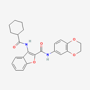molecular formula C24H24N2O5 B2728245 3-(cyclohexanecarboxamido)-N-(2,3-dihydrobenzo[b][1,4]dioxin-6-yl)benzofuran-2-carboxamide CAS No. 888465-43-8
