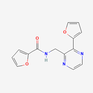 molecular formula C14H11N3O3 B2728573 N-((3-(呋喃-2-基)吡嘧啶-2-基)甲基)呋喃-2-甲酰胺 CAS No. 2034369-64-5