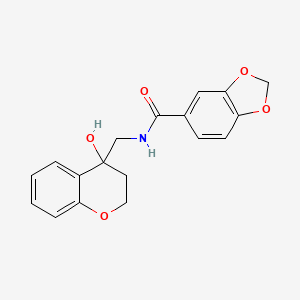 molecular formula C18H17NO5 B2728944 N-((4-hydroxychroman-4-yl)methyl)benzo[d][1,3]dioxole-5-carboxamide CAS No. 1396887-53-8