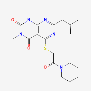molecular formula C19H27N5O3S B2729202 1,3-Dimethyl-7-(2-methylpropyl)-5-(2-oxo-2-piperidin-1-ylethyl)sulfanylpyrimido[4,5-d]pyrimidine-2,4-dione CAS No. 893393-42-5