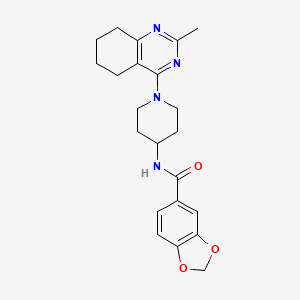 molecular formula C22H26N4O3 B2729419 N-(1-(2-methyl-5,6,7,8-tetrahydroquinazolin-4-yl)piperidin-4-yl)benzo[d][1,3]dioxole-5-carboxamide CAS No. 1904420-30-9