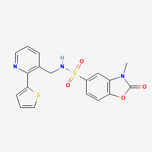 molecular formula C18H15N3O4S2 B2729424 3-甲基-2-氧代-N-((2-(噻吩-2-基)吡啶-3-基)甲基)-2,3-二氢苯并[d]噁唑-5-磺酰胺 CAS No. 2034315-79-0