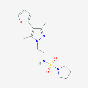 molecular formula C15H22N4O3S B2729530 N-(2-(4-(呋喃-2-基)-3,5-二甲基-1H-吡唑-1-基)乙基)吡咯烷-1-磺酰胺 CAS No. 2034375-46-5