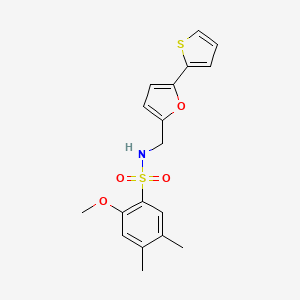 molecular formula C18H19NO4S2 B2730341 2-methoxy-4,5-dimethyl-N-((5-(thiophen-2-yl)furan-2-yl)methyl)benzenesulfonamide CAS No. 2034593-21-8
