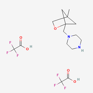 molecular formula C15H22F6N2O5 B2730590 1-[(4-Methyl-2-oxabicyclo[2.1.1]hexan-1-yl)methyl]piperazine;2,2,2-trifluoroacetic acid CAS No. 2460755-73-9