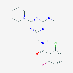 molecular formula C18H22ClFN6O B2731046 2-氯-N-((4-(二甲基氨基)-6-(哌啶-1-基)-1,3,5-三嗪-2-基)甲基)-6-氟苯甲酰胺 CAS No. 2034420-47-6