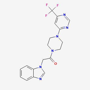 molecular formula C18H17F3N6O B2731069 2-(1H-benzo[d]imidazol-1-yl)-1-(4-(6-(trifluoromethyl)pyrimidin-4-yl)piperazin-1-yl)ethanone CAS No. 2034599-94-3