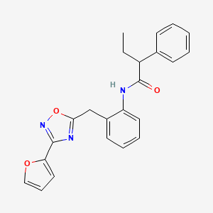 molecular formula C23H21N3O3 B2732092 N-(2-((3-(furan-2-yl)-1,2,4-oxadiazol-5-yl)methyl)phenyl)-2-phenylbutanamide CAS No. 1797181-67-9