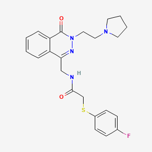 2-((4-fluorophenyl)thio)-N-((4-oxo-3-(2-(pyrrolidin-1-yl)ethyl)-3,4-dihydrophthalazin-1-yl)methyl)acetamide