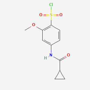 molecular formula C11H12ClNO4S B2733804 4-Cyclopropaneamido-2-methoxybenzene-1-sulfonyl chloride CAS No. 926187-74-8