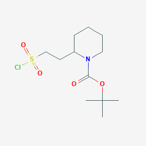 molecular formula C12H22ClNO4S B2733819 叔丁基-2-[2-(氯磺酰基)乙基]哌啶-1-羧酸叔丁酯 CAS No. 2171957-47-2
