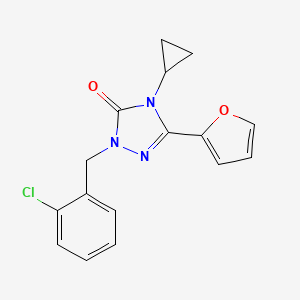 molecular formula C16H14ClN3O2 B2735410 1-(2-chlorobenzyl)-4-cyclopropyl-3-(furan-2-yl)-1H-1,2,4-triazol-5(4H)-one CAS No. 1797957-50-6