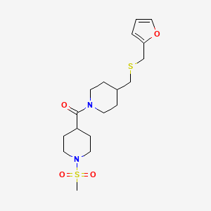 molecular formula C18H28N2O4S2 B2735703 (4-(((呋喃-2-基甲硫基)甲基)哌啶-1-基)(1-(甲磺酰)哌啶-4-基)甲酮 CAS No. 1396864-43-9