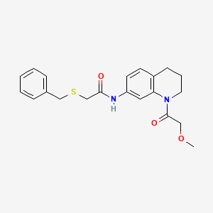 molecular formula C21H24N2O3S B2736114 2-(苄硫基)-N-(1-(2-甲氧基乙酰)-1,2,3,4-四氢喹啉-7-基)乙酰胺 CAS No. 1207003-71-1