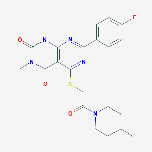 molecular formula C22H24FN5O3S B2736453 7-(4-fluorophenyl)-1,3-dimethyl-5-((2-(4-methylpiperidin-1-yl)-2-oxoethyl)thio)pyrimido[4,5-d]pyrimidine-2,4(1H,3H)-dione CAS No. 852169-73-4