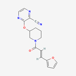 molecular formula C17H16N4O3 B2736568 (E)-3-((1-(3-(furan-2-yl)acryloyl)piperidin-3-yl)oxy)pyrazine-2-carbonitrile CAS No. 2035007-06-6