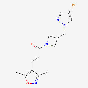 molecular formula C15H19BrN4O2 B2736673 1-[3-[(4-Bromopyrazol-1-yl)methyl]azetidin-1-yl]-3-(3,5-dimethyl-1,2-oxazol-4-yl)propan-1-one CAS No. 2415539-13-6