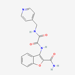 molecular formula C17H14N4O4 B2736797 N1-(2-羰胺基苯并呋喃-3-基)-N2-(吡啶-4-基甲基)草酰胺 CAS No. 920384-61-8