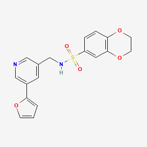 molecular formula C18H16N2O5S B2736814 N-((5-(呋喃-2-基)吡啶-3-基)甲基)-2,3-二氢苯并[b][1,4]二噁烷-6-磺酰胺 CAS No. 2034519-76-9