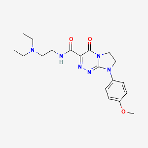 molecular formula C19H26N6O3 B2737261 N-(2-(二乙基氨基)乙基)-8-(4-甲氧基苯基)-4-氧代-4,6,7,8-四氢咪唑[2,1-c][1,2,4]三嗪-3-羧酰胺 CAS No. 946311-25-7