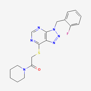 molecular formula C18H19FN6OS B2737435 2-((3-(2-fluorobenzyl)-3H-[1,2,3]triazolo[4,5-d]pyrimidin-7-yl)thio)-1-(piperidin-1-yl)ethanone CAS No. 863458-34-8