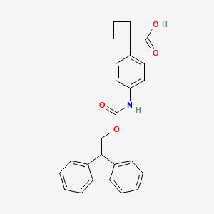 1-[4-(9H-Fluoren-9-ylmethoxycarbonylamino)phenyl]cyclobutane-1-carboxylic acid