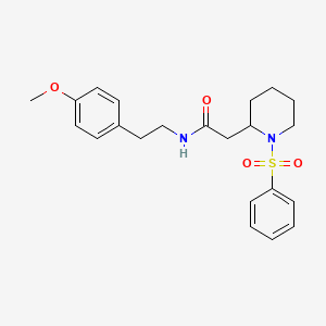 molecular formula C22H28N2O4S B2739430 N-(4-甲氧基苄基)-2-(1-(苯基磺酰)哌啶-2-基)乙酰胺 CAS No. 1021118-25-1