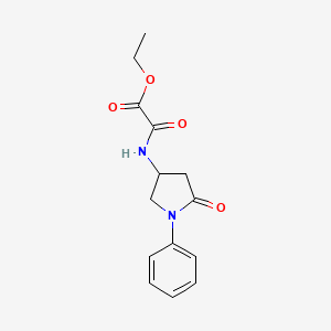 molecular formula C14H16N2O4 B2739482 Ethyl 2-oxo-2-((5-oxo-1-phenylpyrrolidin-3-yl)amino)acetate CAS No. 896363-42-1