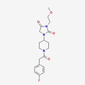 1-(1-(2-(4-Fluorophenyl)acetyl)piperidin-4-yl)-3-(2-methoxyethyl)imidazolidine-2,4-dione