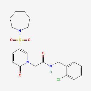 molecular formula C20H24ClN3O4S B2740470 2-(5-(氮杂庚烷-1-基磺酰)-2-氧代嘧啶-1(2H)-基)-N-(2-氯苄基)乙酰胺 CAS No. 1251676-41-1