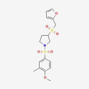 molecular formula C17H21NO6S2 B2740645 3-((Furan-2-ylmethyl)sulfonyl)-1-((4-methoxy-3-methylphenyl)sulfonyl)pyrrolidine CAS No. 2097892-18-5