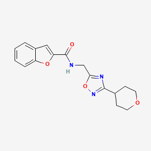 molecular formula C17H17N3O4 B2741120 N-((3-(tetrahydro-2H-pyran-4-yl)-1,2,4-oxadiazol-5-yl)methyl)benzofuran-2-carboxamide CAS No. 2034535-20-9