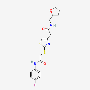 molecular formula C18H20FN3O3S2 B2742316 N-(4-fluorophenyl)-2-((4-(2-oxo-2-(((tetrahydrofuran-2-yl)methyl)amino)ethyl)thiazol-2-yl)thio)acetamide CAS No. 941921-64-8