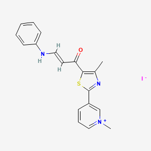molecular formula C19H18IN3OS B2742550 3-{5-[(E)-3-anilino-2-propenoyl]-4-methyl-1,3-thiazol-2-yl}-1-methylpyridinium iodide CAS No. 477713-54-5