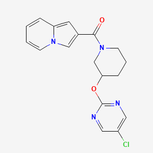 molecular formula C18H17ClN4O2 B2743964 (3-((5-氯嘧啶-2-基)氧基)哌啶-1-基)(吲哚啉-2-基)甲酮 CAS No. 2034330-51-1