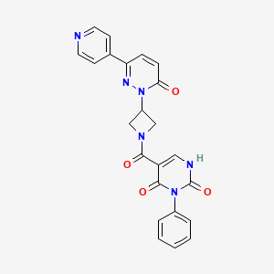 molecular formula C23H18N6O4 B2744521 5-[3-(6-Oxo-3-pyridin-4-ylpyridazin-1-yl)azetidine-1-carbonyl]-3-phenyl-1H-pyrimidine-2,4-dione CAS No. 2380191-97-7