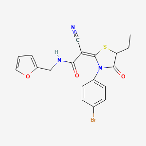 molecular formula C19H16BrN3O3S B2745243 (E)-2-(3-(4-bromophenyl)-5-ethyl-4-oxothiazolidin-2-ylidene)-2-cyano-N-(furan-2-ylmethyl)acetamide CAS No. 1164557-41-8