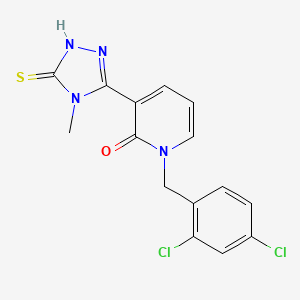 molecular formula C15H12Cl2N4OS B2745634 1-(2,4-dichlorobenzyl)-3-(4-methyl-5-sulfanyl-4H-1,2,4-triazol-3-yl)-2(1H)-pyridinone CAS No. 242471-91-6