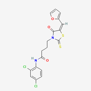 molecular formula C18H14Cl2N2O3S2 B2746302 (E)-N-(2,4-dichlorophenyl)-4-(5-(furan-2-ylmethylene)-4-oxo-2-thioxothiazolidin-3-yl)butanamide CAS No. 637319-22-3