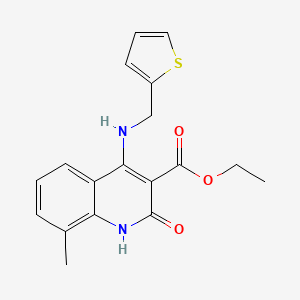 molecular formula C18H18N2O3S B2746515 乙酸乙酯 8-甲基-2-氧代-4-((噻吩-2-基甲基)氨基)-1,2-二氢喹啉-3-羧酸 CAS No. 1251672-63-5