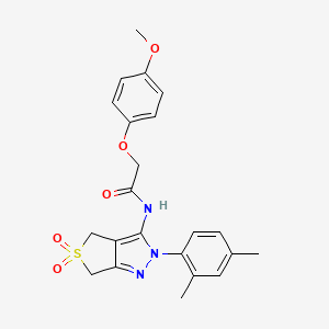molecular formula C22H23N3O5S B2747019 N-(2-(2,4-二甲基苯基)-5,5-二氧代-4,6-二氢-2H-噻吩[3,4-c]吡唑-3-基)-2-(4-甲氧基苯氧基)乙酰胺 CAS No. 893952-42-6