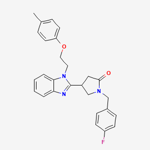 molecular formula C27H26FN3O2 B2747251 1-(4-fluorobenzyl)-4-(1-(2-(p-tolyloxy)ethyl)-1H-benzo[d]imidazol-2-yl)pyrrolidin-2-one CAS No. 915189-16-1