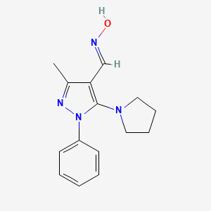 molecular formula C15H18N4O B2747449 N-{[3-methyl-1-phenyl-5-(pyrrolidin-1-yl)-1H-pyrazol-4-yl]methylidene}hydroxylamine CAS No. 882226-97-3