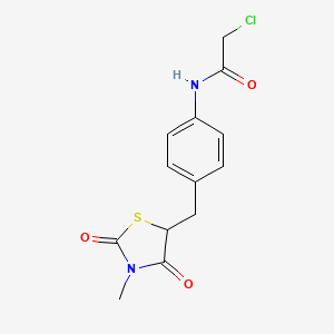 molecular formula C13H13ClN2O3S B2748257 2-chloro-N-{4-[(3-methyl-2,4-dioxo-1,3-thiazolan-5-yl)methyl]phenyl}acetamide CAS No. 861206-48-6