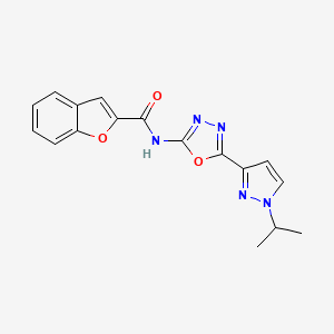 molecular formula C17H15N5O3 B2748693 N-(5-(1-isopropyl-1H-pyrazol-3-yl)-1,3,4-oxadiazol-2-yl)benzofuran-2-carboxamide CAS No. 1211278-08-8