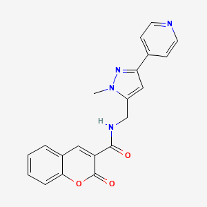 molecular formula C20H16N4O3 B2749281 N-[(2-Methyl-5-pyridin-4-ylpyrazol-3-yl)methyl]-2-oxochromene-3-carboxamide CAS No. 2319876-23-6