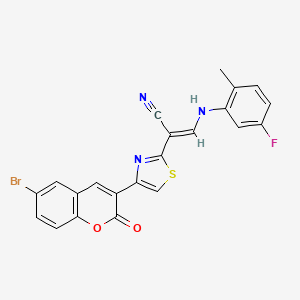 molecular formula C22H13BrFN3O2S B2749412 (E)-2-(4-(6-bromo-2-oxo-2H-chromen-3-yl)thiazol-2-yl)-3-((5-fluoro-2-methylphenyl)amino)acrylonitrile CAS No. 477298-03-6