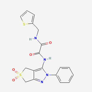 molecular formula C18H16N4O4S2 B2752088 N1-(5,5-二氧代-2-苯基-4,6-二氢-2H-噻吩[3,4-c]吡唑-3-基)-N2-(噻吩-2-基甲基)草酰胺 CAS No. 899733-19-8