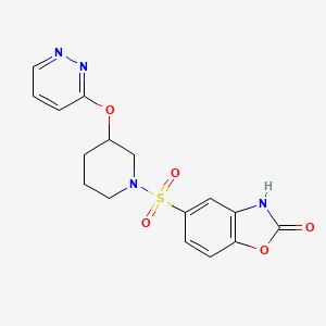 molecular formula C16H16N4O5S B2752737 5-((3-(吡啶嗪-3-基氧基)哌啶-1-基)磺酰)苯并[1,3]噁唑-2(3H)-酮 CAS No. 2034576-62-8